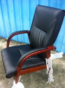 东莞市凤岗福强家具加工厂 卓越品质的红木与皮艺办公椅系列